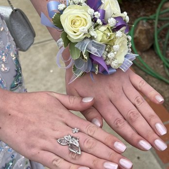 Flowers 'a La Carte - Florists Near Me - San Diego, California
