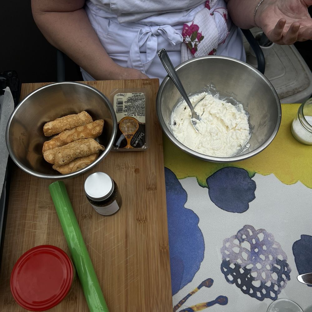Cook in Milano - Making cannolis - Cooking Schools Near Me - Milan, Michigan Cook in Milano - Making cannolis - Cooking Schools Near Me - Milan, Michigan