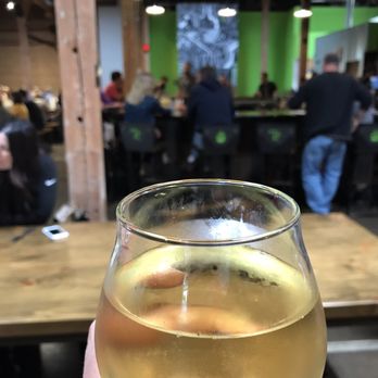 7 Hills Brewing - My cider and the bar area - Breweries Near Me - Dubuque, Iowa 7 Hills Brewing - My cider and the bar area - Breweries Near Me - Dubuque, Iowa