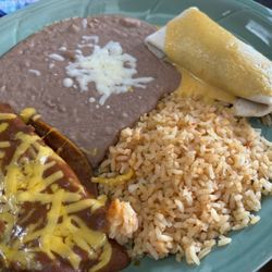 El Celaya - Burrito and cheese enchilada.