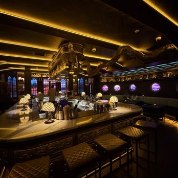 Captain's Quarters - Beautiful bar - Cocktail Bars Near Me - San Diego, California Captain's Quarters - Beautiful bar - Cocktail Bars Near Me - San Diego, California