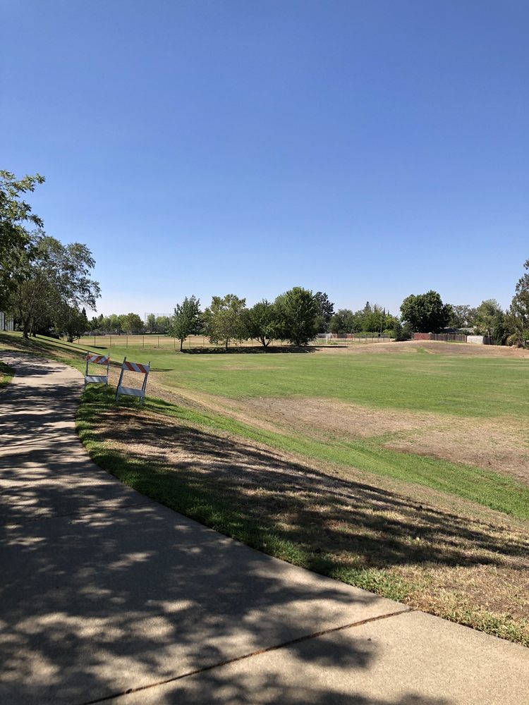 Ed Mitchell Park Logo
