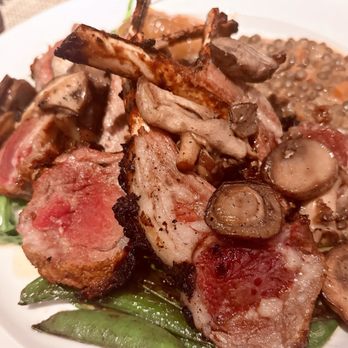White Mountain Hotel & Resort - Lamb chops - Hotels Near Me - North Conway, New Hampshire