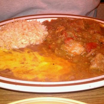 Pancho's Mexican Restaurant - Chili Verde plate - Mexican Near Me - Long Beach, California