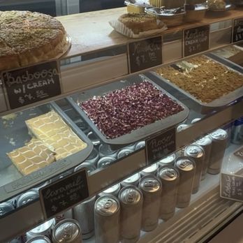 Qamaria Yemeni Coffee - Coffee & Tea Near Me - Vienna, Virginia Qamaria Yemeni Coffee - Coffee & Tea Near Me - Vienna, Virginia