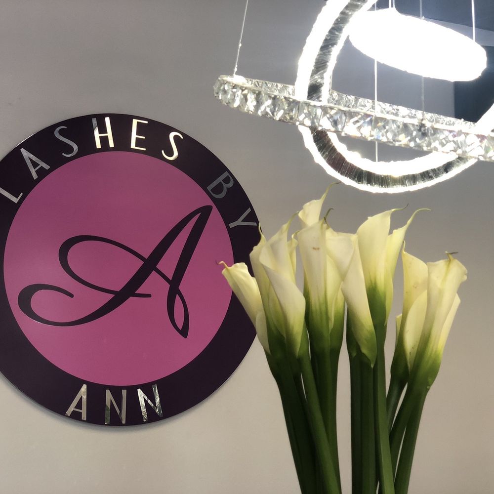 Lashes by Ann - Gorgeous lobby - Eyelash Service Near Me - Houston, Texas Lashes by Ann - Gorgeous lobby - Eyelash Service Near Me - Houston, Texas