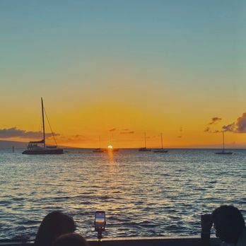 Mala Ocean Tavern - Sunset - Seafood Near Me - Lahaina, Hawaii Mala Ocean Tavern - Sunset - Seafood Near Me - Lahaina, Hawaii