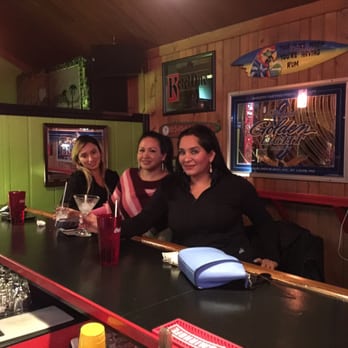Parrot's Bar & Grill - Here for a night cap - Bars Near Me - St Peters, Missouri
