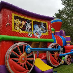Sky High Moon Bounce - Train Combo