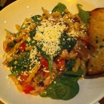 Paesanos - Gemelli spinachi - Italian Near Me - Davis, California Paesanos - Gemelli spinachi - Italian Near Me - Davis, California