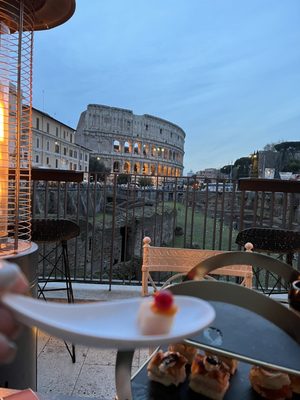 The Court Bar. Palazzo Manfredi by null