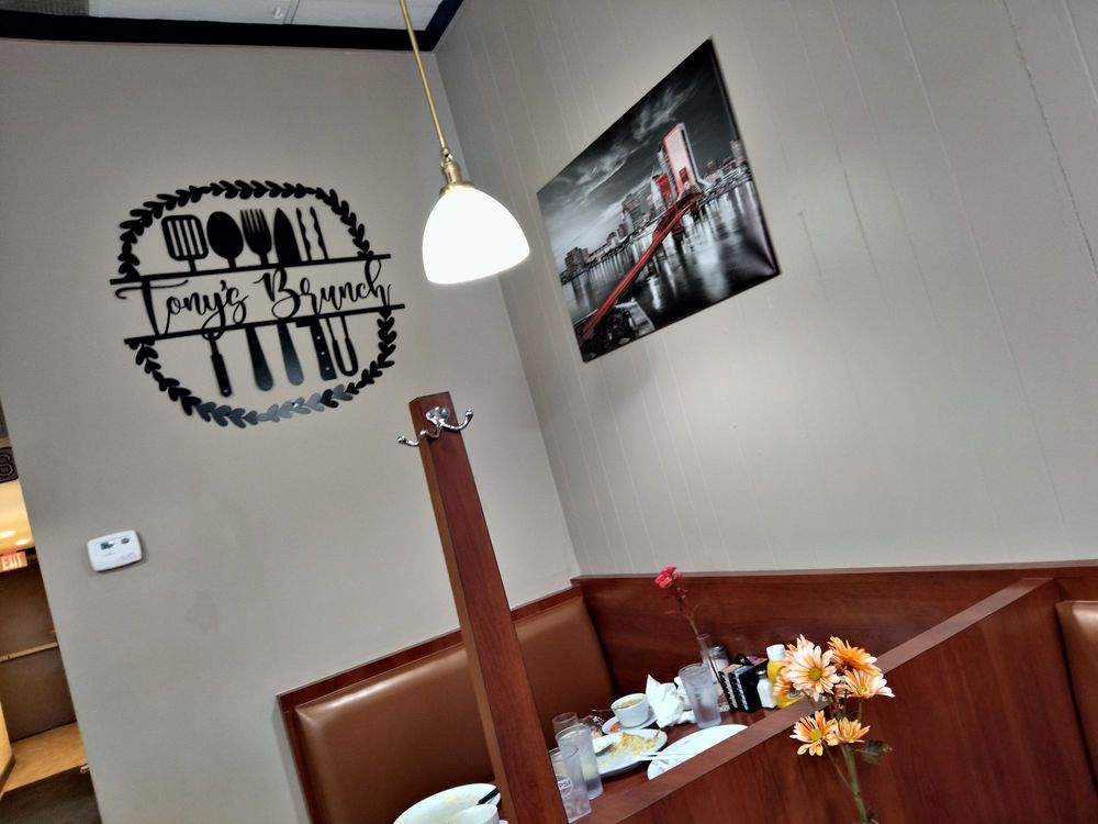 Tony’s Brunch
