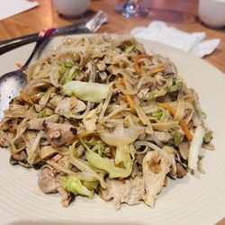 Saigon Kitchen - K8. Saigon Chowmein