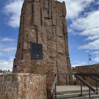Abraham Lincoln Memorial Monument - Rees's Roots Abraham Lincold Memorial Wyoming - Landmarks & Historical Buildings Near Me - Laramie, Wyoming Abraham Lincoln Memorial Monument - Rees's Roots Abraham Lincold Memorial Wyoming - Landmarks & Historical Buildings Near Me - Laramie, Wyoming