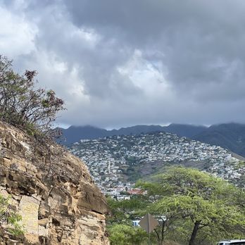 Diamond Head Lookout - Parks Near Me - Honolulu, Hawaii