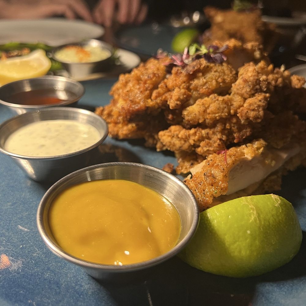 Le Chick - Cocktail Bars Near Me - Miami, Florida