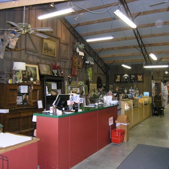 Red Barn Antiques - Antiques Near Me - Shell Knob, Missouri Red Barn Antiques - Antiques Near Me - Shell Knob, Missouri