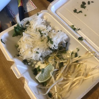 Muang Thai - Rice noodles and veggies - Thai Near Me - Eau Claire, Wisconsin