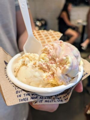 Jeni's Splendid Ice Creams by null