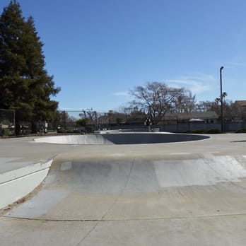 Three Oaks Park - Good skate park with a lot to ride - Parks Near Me - Vacaville, California Three Oaks Park - Good skate park with a lot to ride - Parks Near Me - Vacaville, California