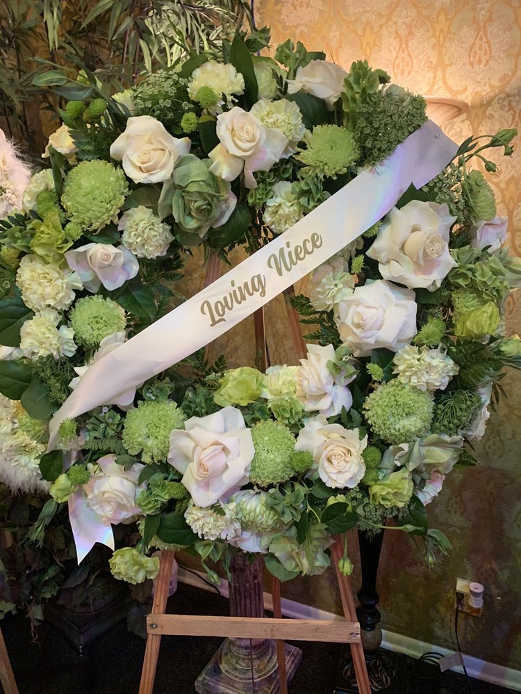 ASTRO’S FLOWER SHOP 10 Photos 804 San Pedro St, Los Angeles