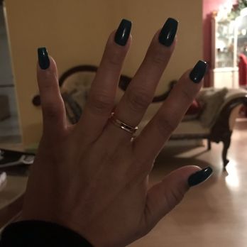 Glossi Nail Bar - Nail Salons Near Me - Colma, California