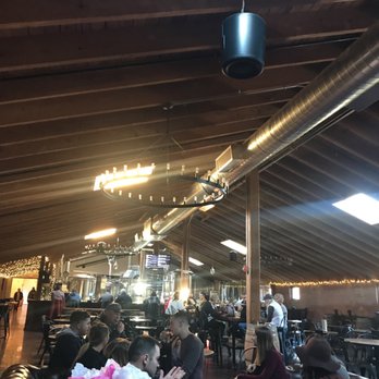 Kinsmen Brewing - Breweries Near Me - Milldale, Connecticut