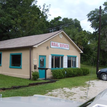 Nicosia Realty, Inc. - The office is on Highway 20, across the street from one of the beautiful lakes for which the town is named. - Real Estate Agents Near Me - Interlachen, Florida Nicosia Realty, Inc. - The office is on Highway 20, across the street from one of the beautiful lakes for which the town is named. - Real Estate Agents Near Me - Interlachen, Florida