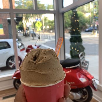 Rosso Gelato - Coffee gelato - Gelato Near Me - Cleveland, Ohio