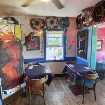 Gina's Mexican Cafe - Inside decor - Mexican Near Me - Nanaimo, British Columbia Gina's Mexican Cafe - Inside decor - Mexican Near Me - Nanaimo, British Columbia