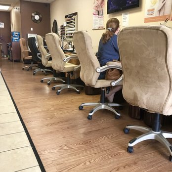Daisy Nail Spa - Interior - Nail Salons Near Me - Colorado Springs, Colorado