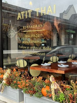 Atit Thai by null