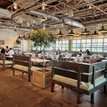 Flower Child - Inside - Salad Near Me - Phoenix, Arizona