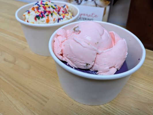 Andia's Ice Cream by null