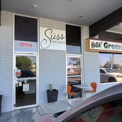 Suss Pastries - Outside