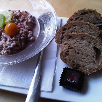 Café Noir - Yummy - Bircher Müsli w/ some fresh bread and their espresso dark chocolate - Cafes Near Me - Zürich, ZH Café Noir - Yummy - Bircher Müsli w/ some fresh bread and their espresso dark chocolate - Cafes Near Me - Zürich, ZH
