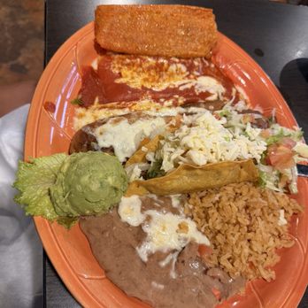 Las Palmas Mexican Restaurant - Combo plate - Mexican Near Me - El Paso, Texas Las Palmas Mexican Restaurant - Combo plate - Mexican Near Me - El Paso, Texas