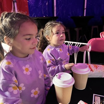 Flynn Creek Circus - Performing Arts Near Me