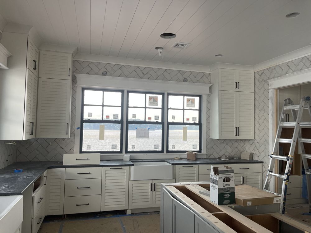 Slide of The Building Bee