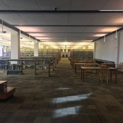 Augusta-Richmond County Library - Soooo much space...maybe space wasted