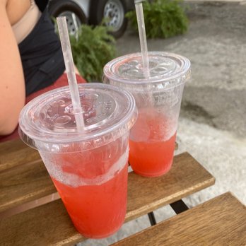 Sol Cafe Y Más - The fresh fruit punch - Food Trucks Near Me - San Juan, Puerto Rico Sol Cafe Y Más - The fresh fruit punch - Food Trucks Near Me - San Juan, Puerto Rico