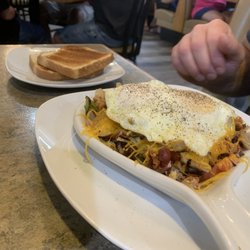 Jenny's Diner - House Skillet with toast