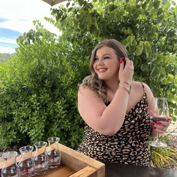 Locke Vineyards - Wine Tasting Room Near Me - Murphys, California