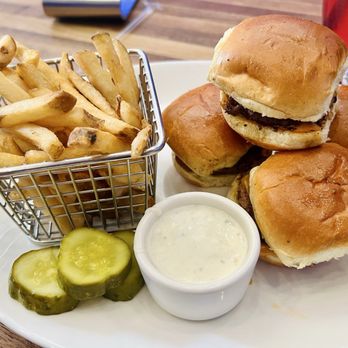 Yard House - Classic Sliders - New American Near Me - Boston, Massachusetts Yard House - Classic Sliders - New American Near Me - Boston, Massachusetts