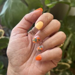 Gel manicure with nail art Gel manicure with nail art