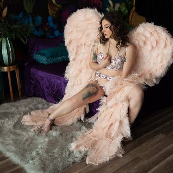 Crimson and Ivy Studio - Blush wings for your BOudoir sessions - Boudoir Photography Near Me - York, Pennsylvania Crimson and Ivy Studio - Blush wings for your BOudoir sessions - Boudoir Photography Near Me - York, Pennsylvania