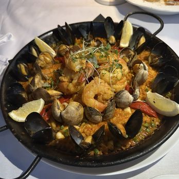 Social Corner- Coal Harbour - Seafood Paella - Tapas/Small Plates Near Me - Vancouver, British Columbia