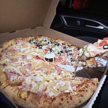 Primo Pizza - 16" Large Cheese Pizza Half Hawaiian Half Veggie Special :3 - Pizza Near Me - Daly City, California Primo Pizza - 16" Large Cheese Pizza Half Hawaiian Half Veggie Special :3 - Pizza Near Me - Daly City, California