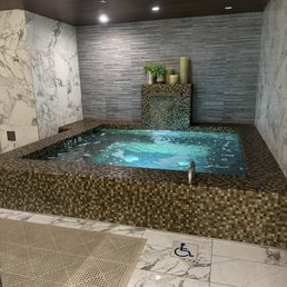Hot tub