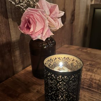 Dancing Bear Appalachian Bistro - Candlelight and roses at each table - New American Near Me - Townsend, Tennessee
